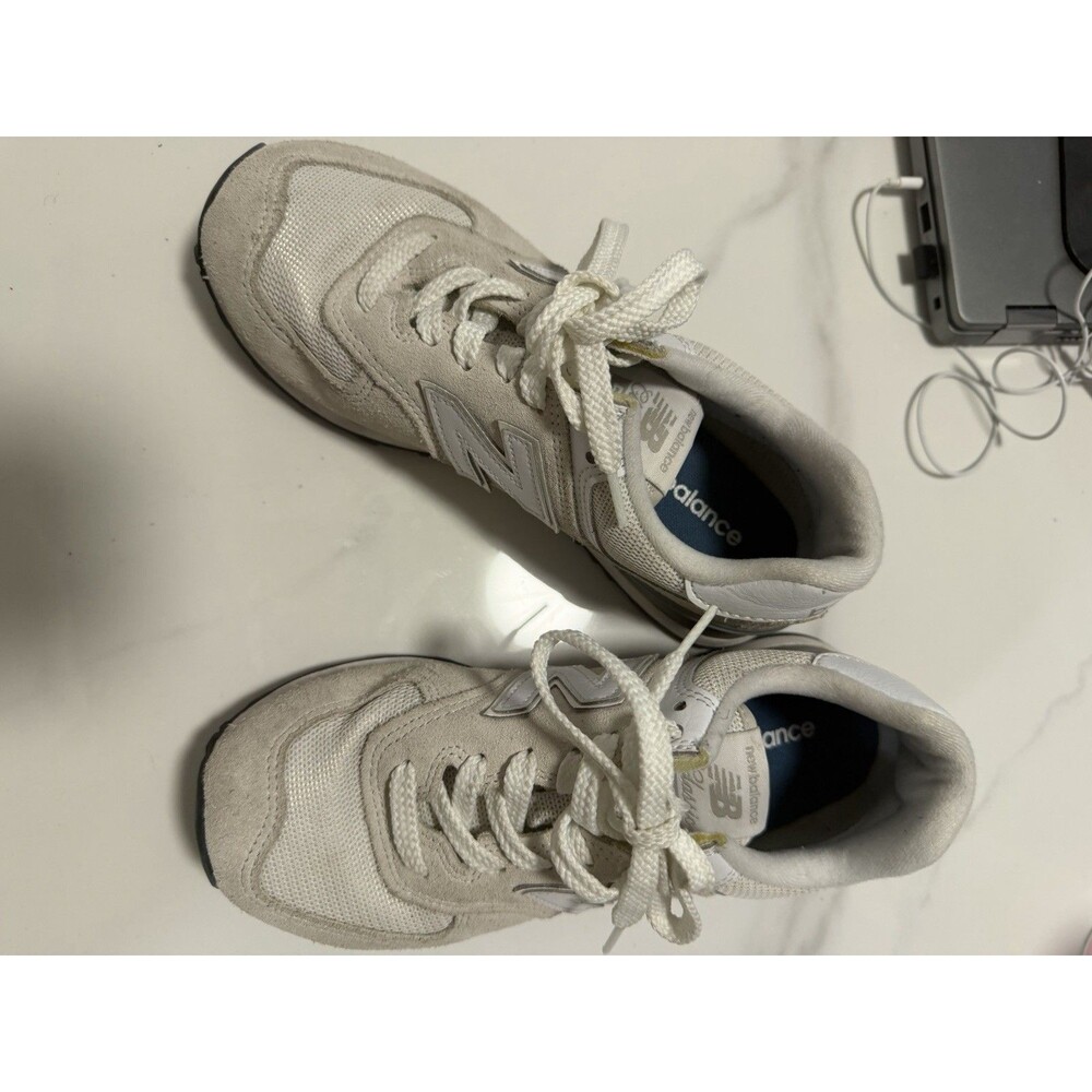 New Balance 574 Core Women’s 7 Nimbus Cloud White Suede Mesh Sneakers WL574EVW - Picture 9 of 16